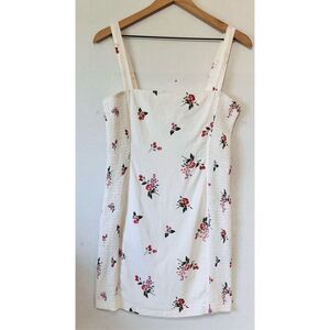 Forever 21  White With Roses Dress   Size M  NWT